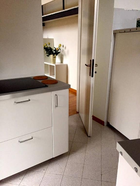 V12 Design Apartments Milan Bilik gambar