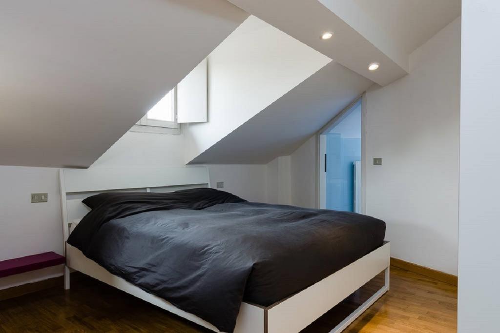 V12 Design Apartments Milan Bilik gambar